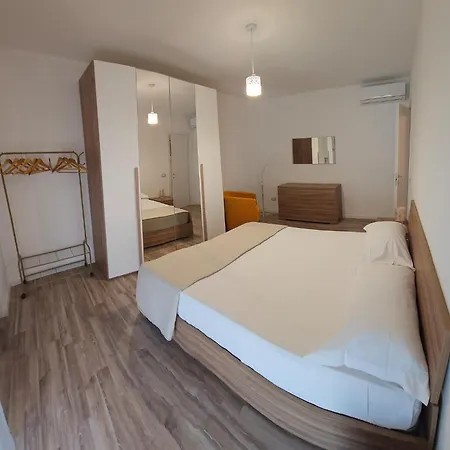 Apartment La Dimora Di Mari *